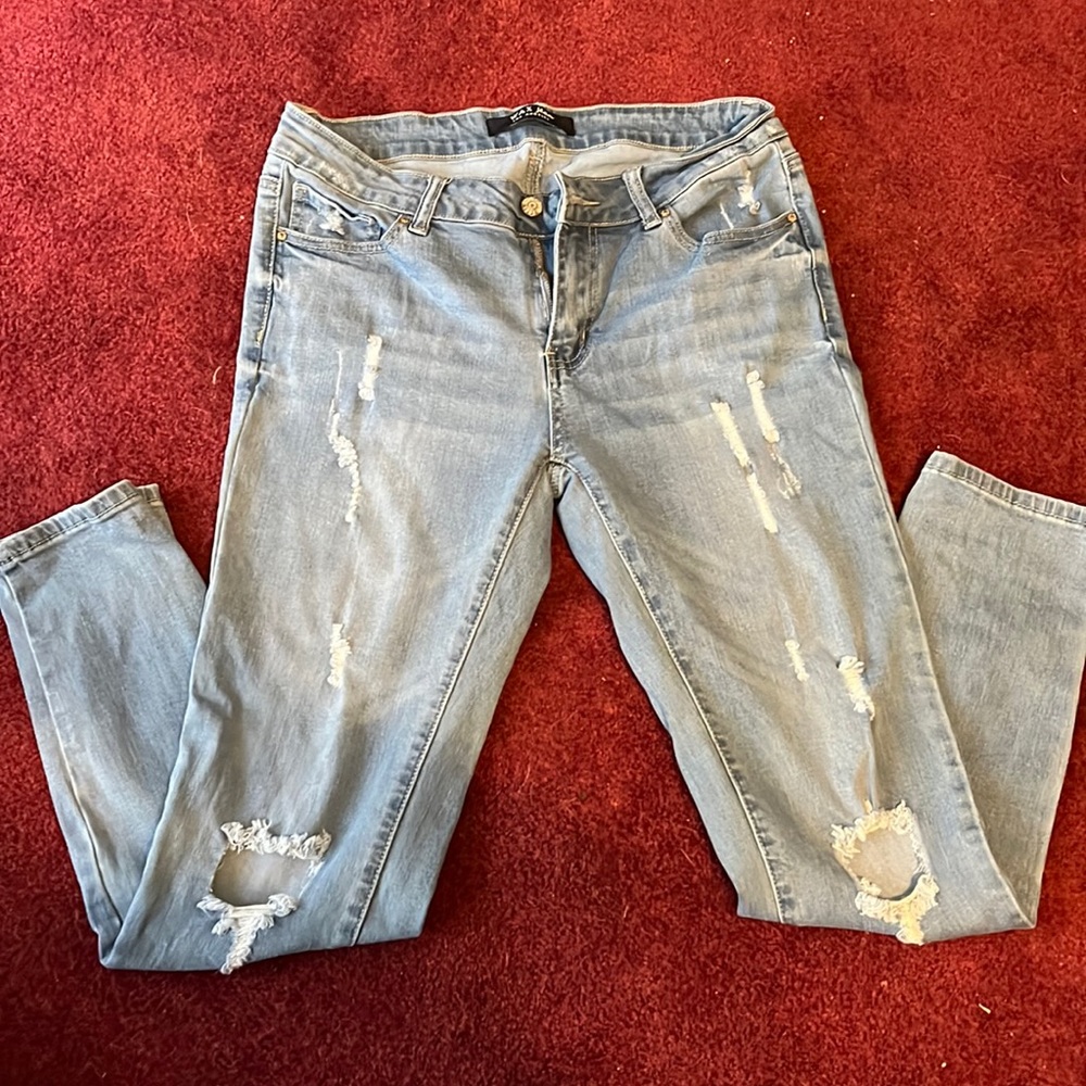 Skinny ripped jeans